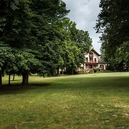 Camping Le Chalet Montegut Hebergements Insolites