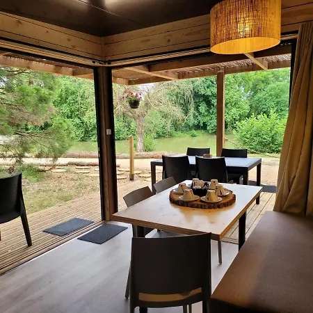 Le Chalet Montegut Hebergements Insolites Campsite