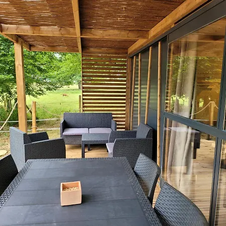 Le Chalet Montegut Hebergements Insolites 营地 *