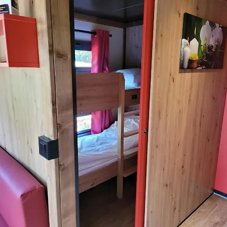 Le Chalet Montegut Hebergements Insolites Camping Coulandon