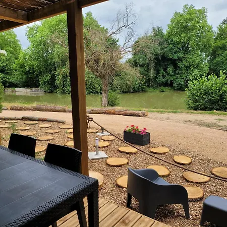 Le Chalet Montegut Hebergements Insolites Camping Coulandon