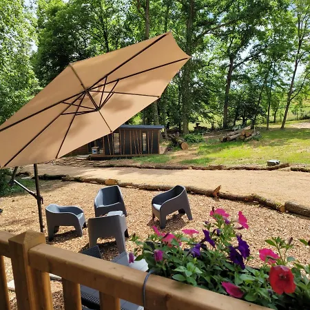 Le Chalet Montegut Hebergements Insolites Camping Coulandon